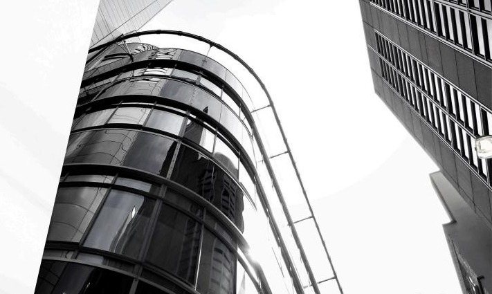 Curved glass structural facade